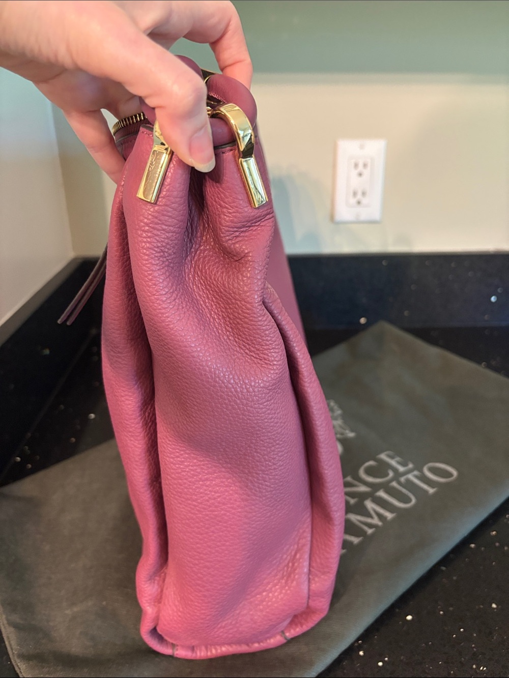 Vince Camuto Fig Jam Pink Pebbled Leather Goldtone Zip Hobo Shoulder Purse Bag - Picture 16 of 16